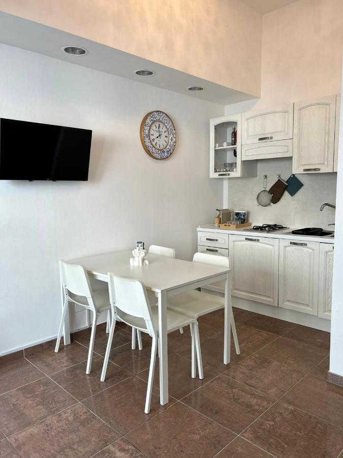 Casa Cristina Leilighet Porto Cesareo Eksteriør bilde